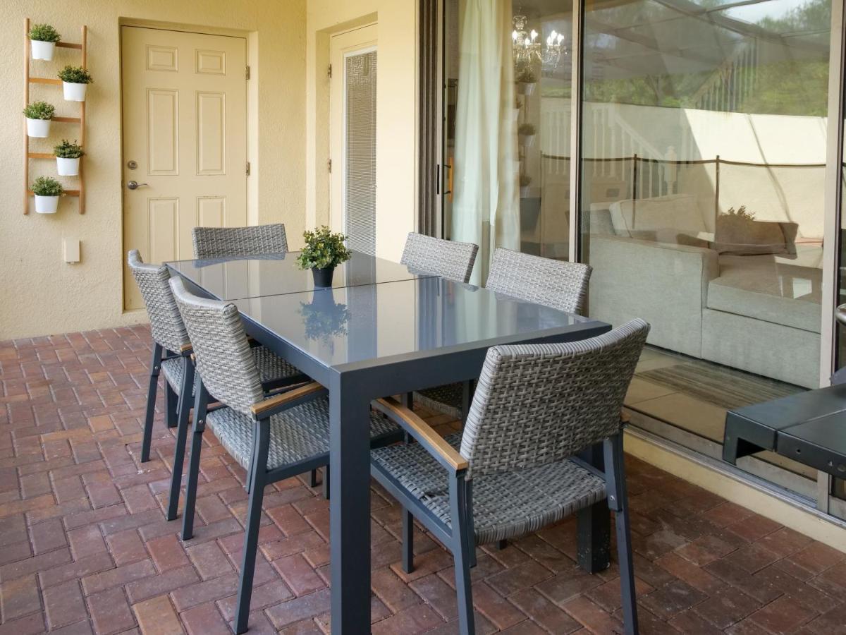 Holiday home 5br 5bath Townhome Pool Bbq 13min 2260ft *