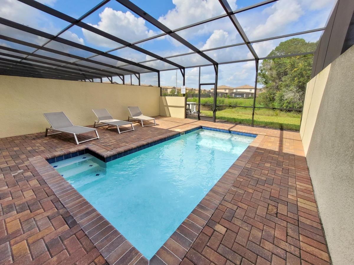 5br 5bath Townhome Pool Bbq 13min 2260ft Hébergement de vacances *